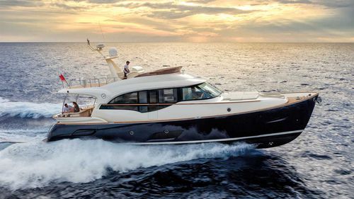 Motor-yacht traditionnel - DOLPHIN 64’  - Mochi Craft - de croisière / lobster / à fly