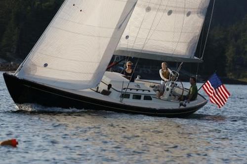 Voilier daysailer - M36 - Morris Yachts - 1 cabine / à cockpit central / mât carbone