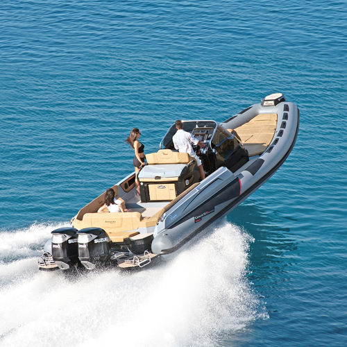 Bateau pneumatique hors-bord - CAYMAN 38.0 EXECUTIVE - Ranieri International - bimoteur / semi-rigide / à console centrale