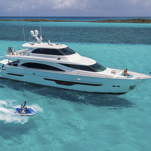 Motor-yacht traditionnel - E90 - Horizon - de croisière / à fly fermé / 6 cabines