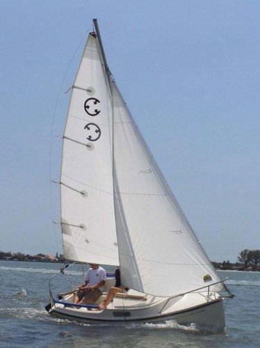 Voilier daysailer - COM PAC LEGACY - Com-Pac Yachts - 2 couchages / transportable