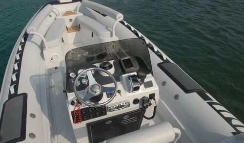 Bateau pneumatique hydrojet - Launch Series 650 - Novurania - stern-drive / diesel / semi-rigide