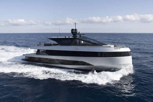 Motor-yacht de croisière - why200 - Wally - avec timonerie / POD IPS / 4 cabines