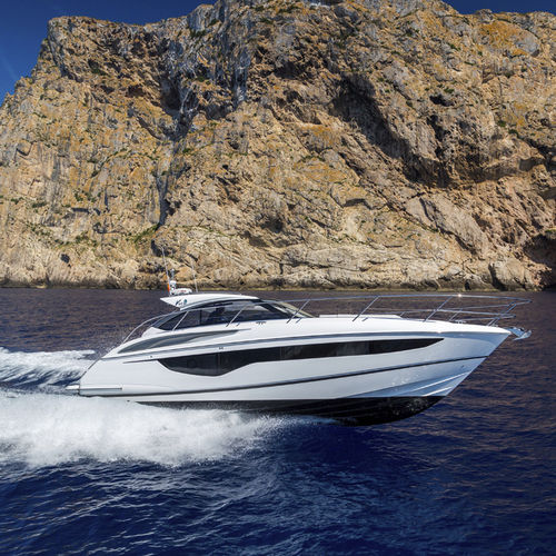 Vedette in-bord - V40 - Princess - diesel / bimoteur / à déplacement