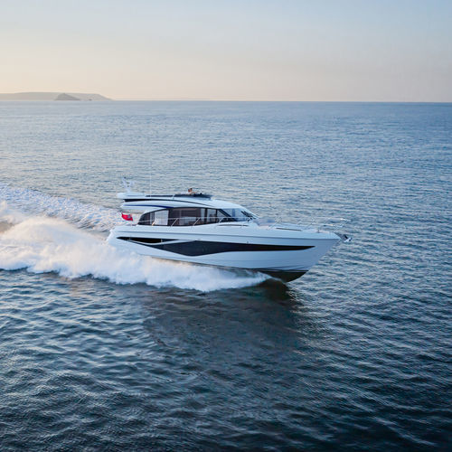 Motor-yacht de croisière - F58 - Princess - à fly / 3 cabines / 6 couchages