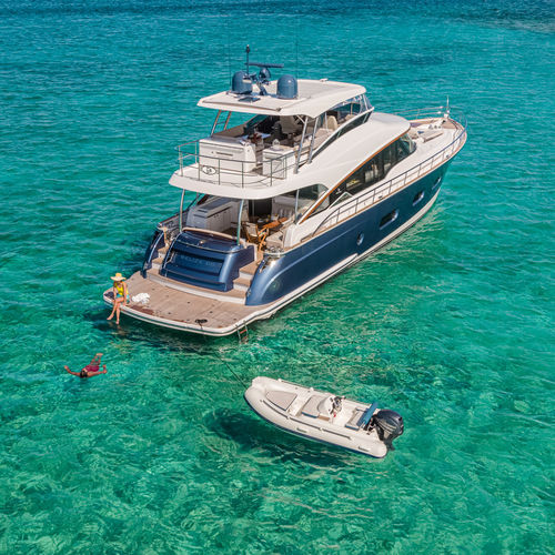 Motor-yacht de croisière - BELIZE 66 - Riviera - de sport / offshore / traditionnel
