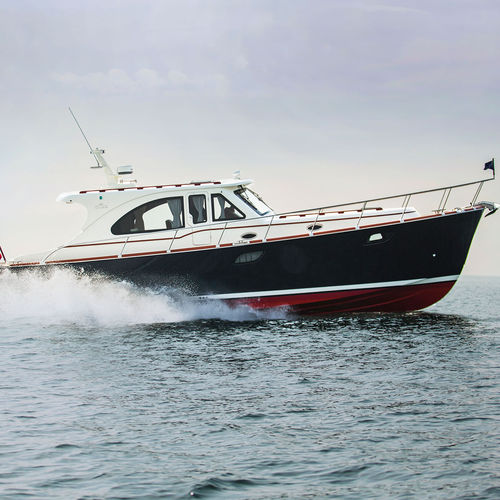 Motor-yacht traditionnel - 46 - Vicem Yachts - lobster / hard-top / avec timonerie