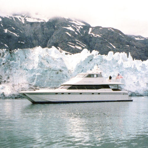 Motor-yacht catamaran - NORTHSTAR - Warwick Yacht Design - de croisière / à fly fermé / coque planante