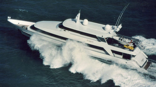 Motor-yacht de luxe de croisière - AKHALIQ - Warwick Yacht Design - raised pilothouse / coque à déplacement