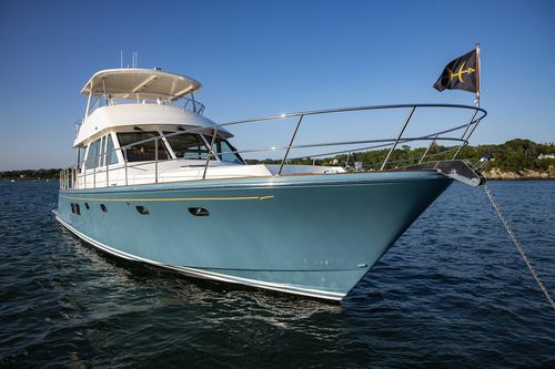 Motor-yacht de croisière - OCEAN 63 - Hinckley - à fly / 3 cabines / 4 cabines