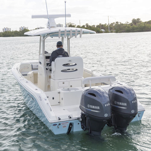 Coque open hors-bord - 240CC - Cobia - bimoteur / à console centrale / de pêche sportive