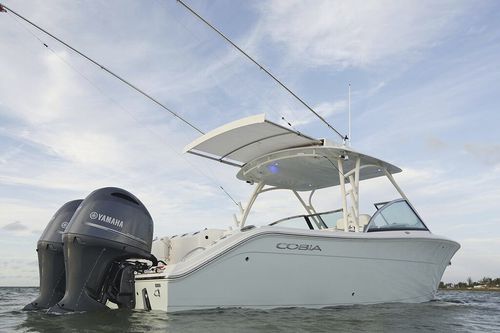 Runabout hors-bord - 280 DC - Cobia - bimoteur / à double console / bow-rider