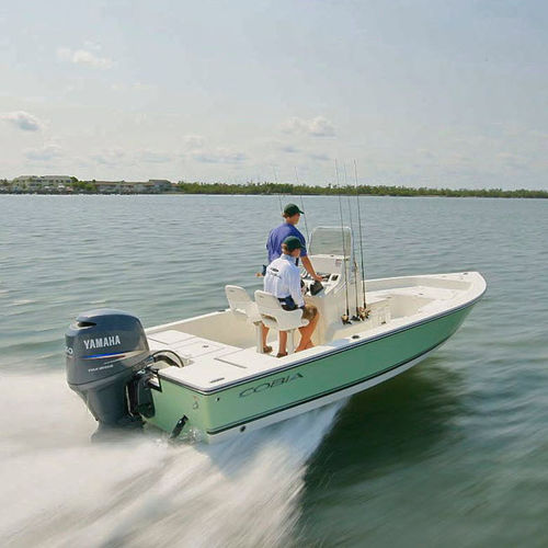 Bay boat hors-bord - 21 Bay - Cobia - à console centrale / de pêche sportive / max. 7 personnes