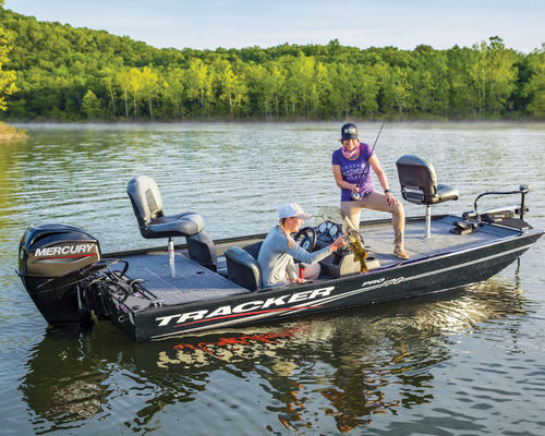Bass boat hors-bord - PRO 170 - Fisher - à console latérale / open / de pêche sportive