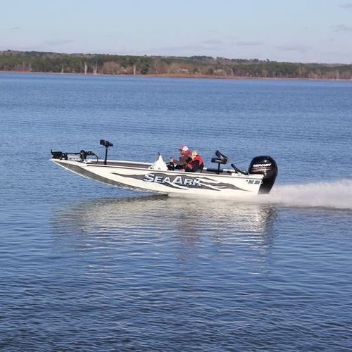 Bass boat hors-bord - BC 190 - SeaArk Boats - à console latérale / open / de pêche sportive