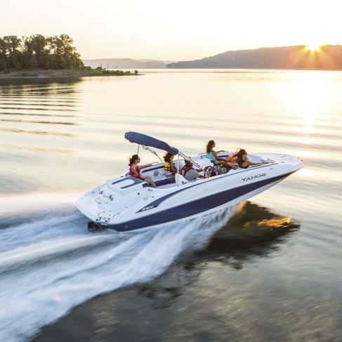 Deck-boat in-bord - 215 Xi - Tahoe - de wakeboard / de ski nautique / max. 12 personnes