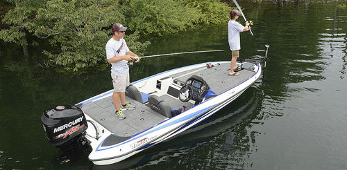 Bass boat hors-bord - 179 TRX - Triton Boats - à console latérale / de pêche sportive