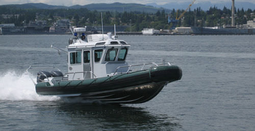 Bateau de surveillance - SAFE 27 Walk Around Cabin - Safe Boats - hors-bord / en aluminium / bateau pneumatique semi-rigide
