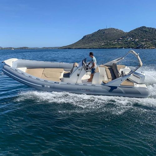 Bateau pneumatique hors-bord - 730  - Master - semi-rigide / à console centrale / open