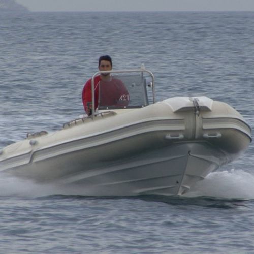 Bateau pneumatique hors-bord - 621  - Mostro - semi-rigide / à console centrale / offshore