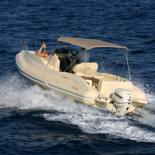 Bateau pneumatique hors-bord - VENDETTA - Mostro - semi-rigide / à console centrale / max. 10 personnes