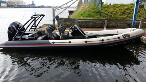 Bateau pneumatique hors-bord - ViperMax Leisure - Osprey - bimoteur / RIB / à console centrale