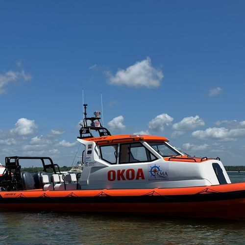 Bateau de sauvetage - WAVERIDER 1060 GRP - GEMINI MARINE PTY LTD - bateau de support pour la plongée / hors-bord / RIB