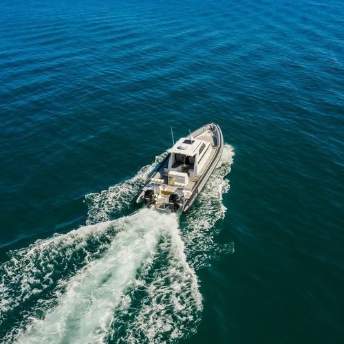 Bateau pneumatique hors-bord - 380 TARGA - Protector - bimoteur / semi-rigide / hard-top