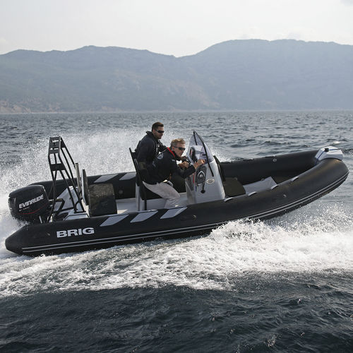 Bateau pneumatique hors-bord - NAVIGATOR 570 - Brig - semi-rigide / open / à console jockey