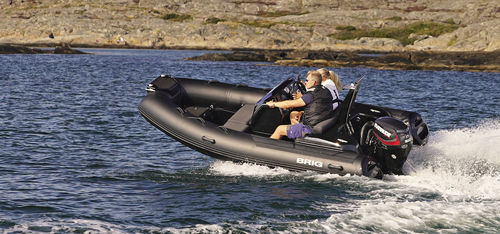 Bateau pneumatique hors-bord - EAGLE 4 - Brig - RIB / open / à console latérale