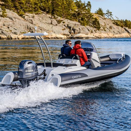 Bateau pneumatique hors-bord - G580 - GRAND Inflatable Boats - coque rigide / open / à console centrale