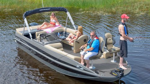 Deck-boat hors-bord - VENTURA 222 - Bateaux Princecraft - à gaz / open / bow-rider