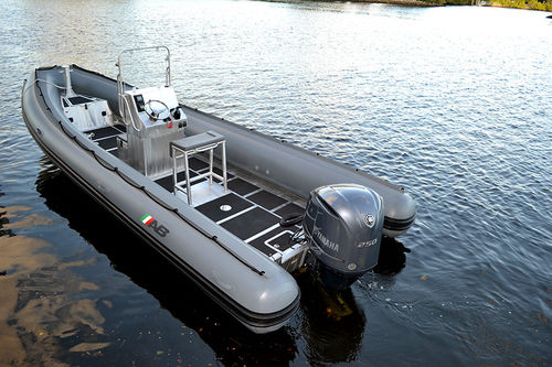 Bateau professionnel hors-bord - A24-XHD - AB Inflatables - en aluminium / bateau pneumatique semi-rigide