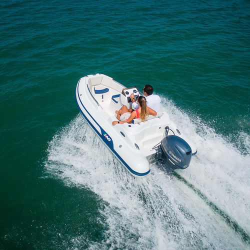 Bateau pneumatique hors-bord - 12 DLX - AB Inflatables - semi-rigide / open / à console latérale