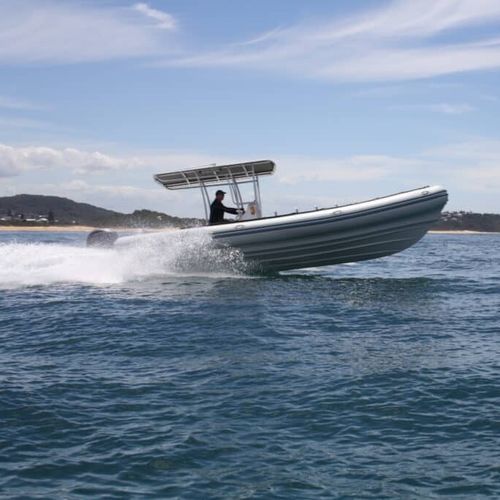Bateau utilitaire - F28 - AB Inflatables - hors-bord / en PRV / bateau pneumatique semi-rigide