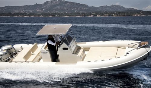 Bateau pneumatique hors-bord - 970 D  - SCANNER - bimoteur / semi-rigide / à console centrale
