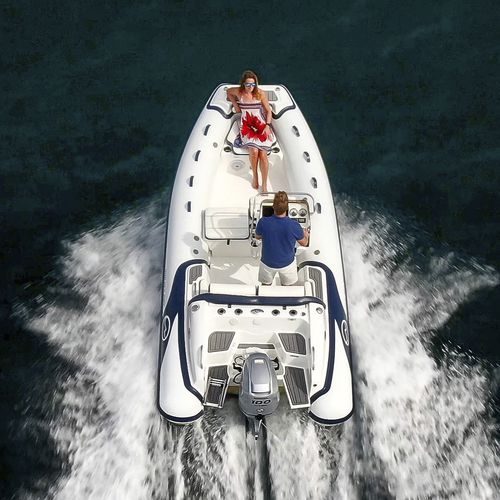 Bateau pneumatique hors-bord - Venture 16 - Walker Bay Boats - RIB / open / à console latérale