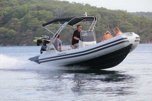 Bateau pneumatique hors-bord - Predator 650 Touring - ITALBOATS - RHIB / open / à console centrale