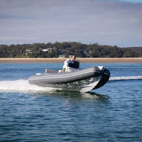 Bateau pneumatique hors-bord - Predator 540 TS - ITALBOATS - RHIB / open / à console centrale