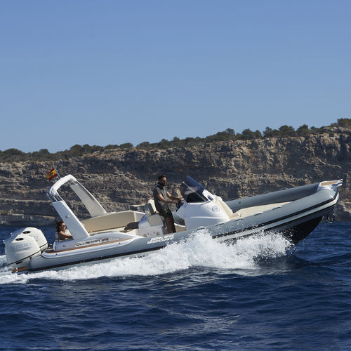 Bateau pneumatique hors-bord - CLUBMAN 28 - Joker Boat - bimoteur / semi-rigide / open
