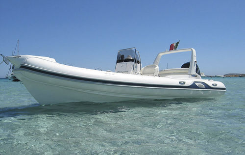 Bateau pneumatique hors-bord - twentytwo - Mar.co - RIB / à console centrale / open