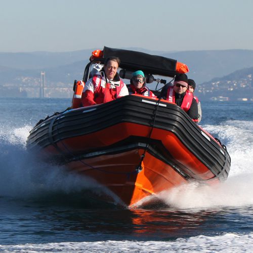 Bateau de sauvetage - SV-750  - Narwhal - hors-bord / bateau pneumatique semi-rigide