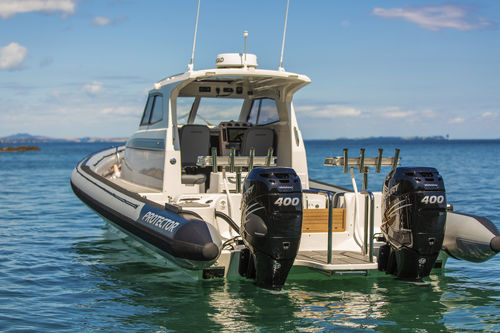 Bateau pneumatique hors-bord - 380 TARGA - Rayglass Boats - bimoteur / semi-rigide / à cockpit fermé
