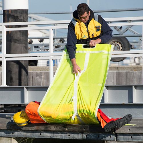 Système de récupération d'homme à la mer pour bateau - HypoHoist & RibHoist - Seasafe Systems Ltd