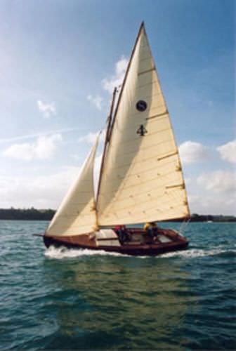 Voilier traditionnel - STIR VEN - Grand Largue - daysailer / bout-dehors / gréement houari