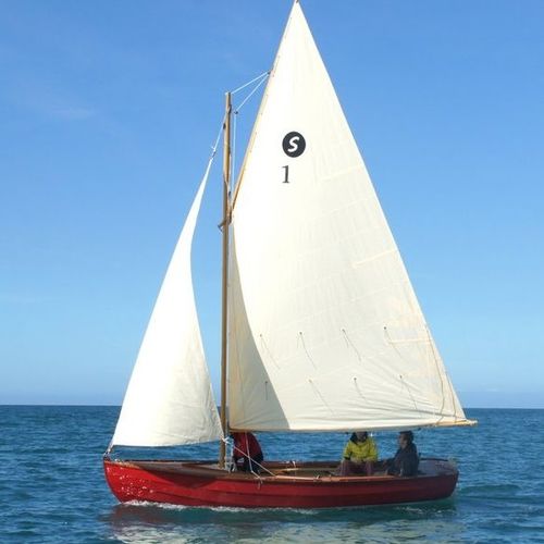Voilier traditionnel - Stir Ven 19 - Grand Largue - daysailer / 1 cabine / en bois