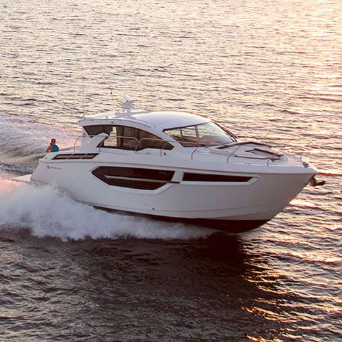 Vedette in-bord - 42 CANTIUS - Cruisers - diesel / hard-top / de croisière