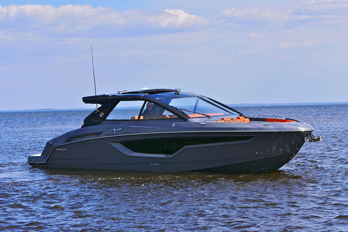 Vedette in-bord - 42 GLS I/O - Cruisers - bimoteur / hard-top / bow-rider