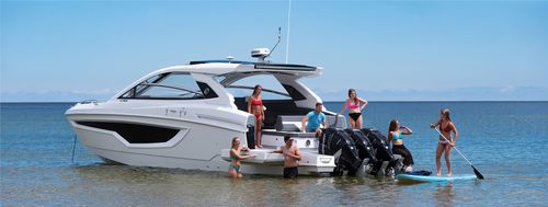 Vedette hors-bord - 42 GLS OB - Cruisers - trimoteur / hard-top / bow-rider
