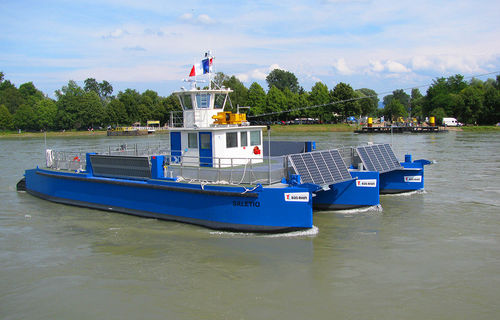 Bateau professionnel bac - SALETIO - Chantier Naval Delavergne - trimaran / in-bord / en aluminium